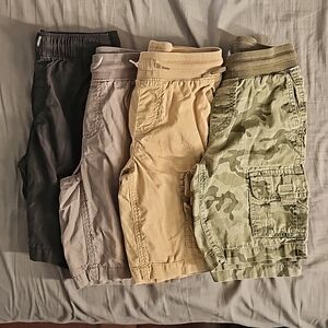 Preowned Bundle of 4 Cargo Shorts – Size 8 (3 Sonoma, 1 Urban)